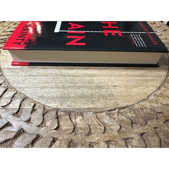 The Chain by Adrian McKinty Hardcover Book - Picture 5 of 7